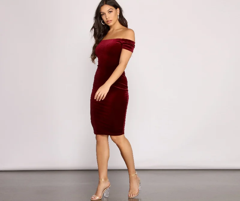 Velvet Luxe Stylish Bodycon Midi Dress Fashionable Pencil Midi Dress