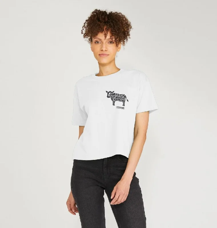 Women's Compassion Cow Boxy T-Shirt Boxy Fit Fitted Loose