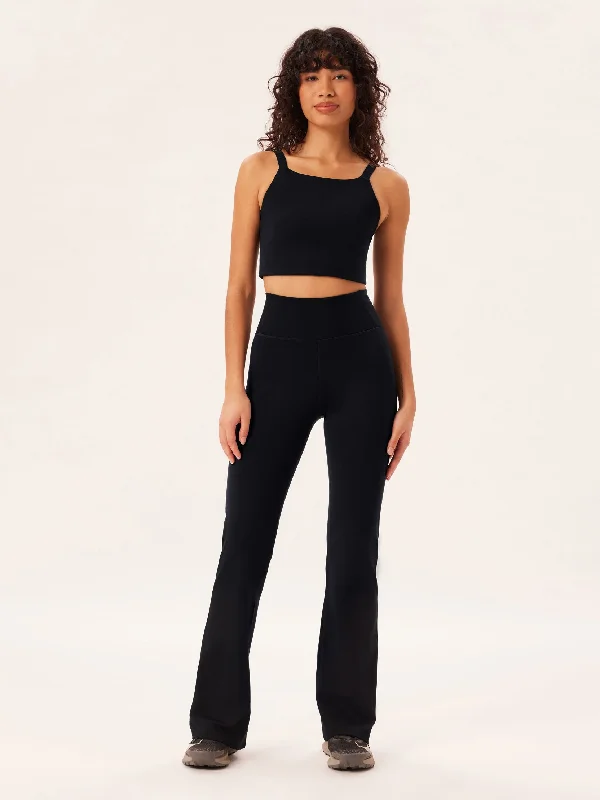 Girlfriend Collective Compressive Flare Legging - Black Elegant Shiny Black Leggings Girlfriend Collective Compressive Flare Legging - Black Elegant Shiny Black Leggings