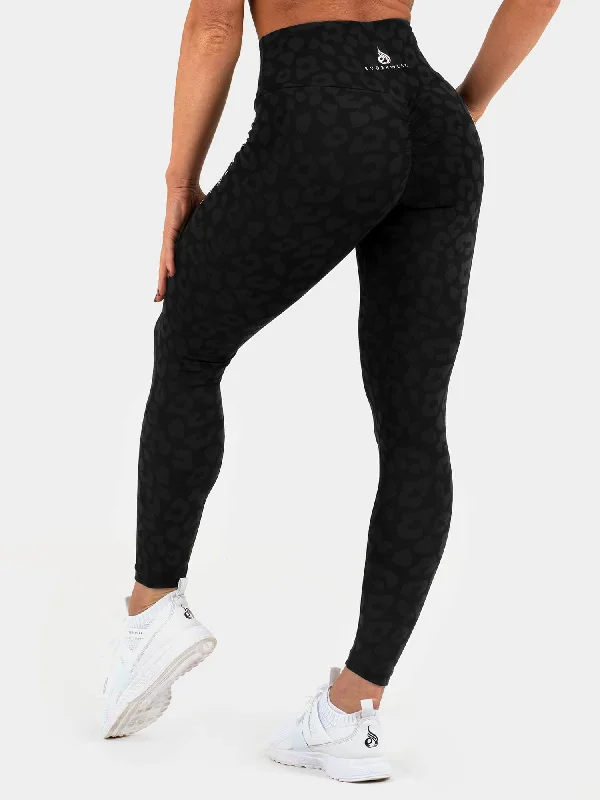 Instinct Scrunch Bum Leggings - Leopard Black Comfortable Full-Body Compression Leggings Instinct Scrunch Bum Leggings - Leopard Black Comfortable Full-Body Compression Leggings