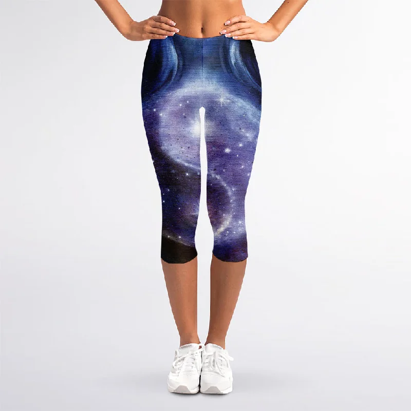 Woman Space Yin Yang Painting Print Women's Capri Leggings Cozy Mid-Rise Workout Leggings Woman Space Yin Yang Painting Print Women's Capri Leggings Cozy Mid-Rise Workout Leggings