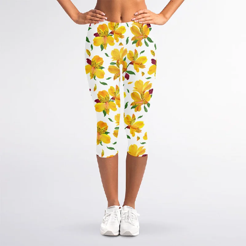 Yellow Alstroemeria Pattern Print Women's Capri Leggings Trendy Color Block Leggings Yellow Alstroemeria Pattern Print Women's Capri Leggings Trendy Color Block Leggings