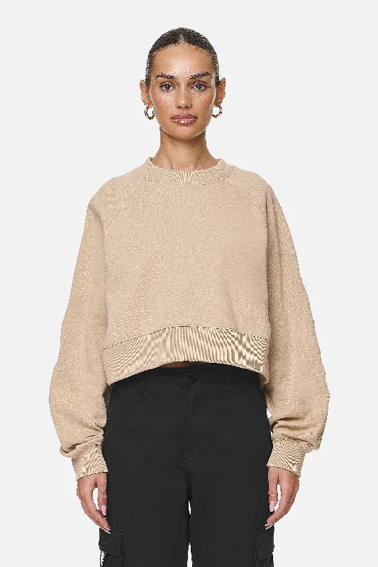 Kintore Cropped Oversized Raglan Sweater Washed Safari Sand Elegant Classic Vintage