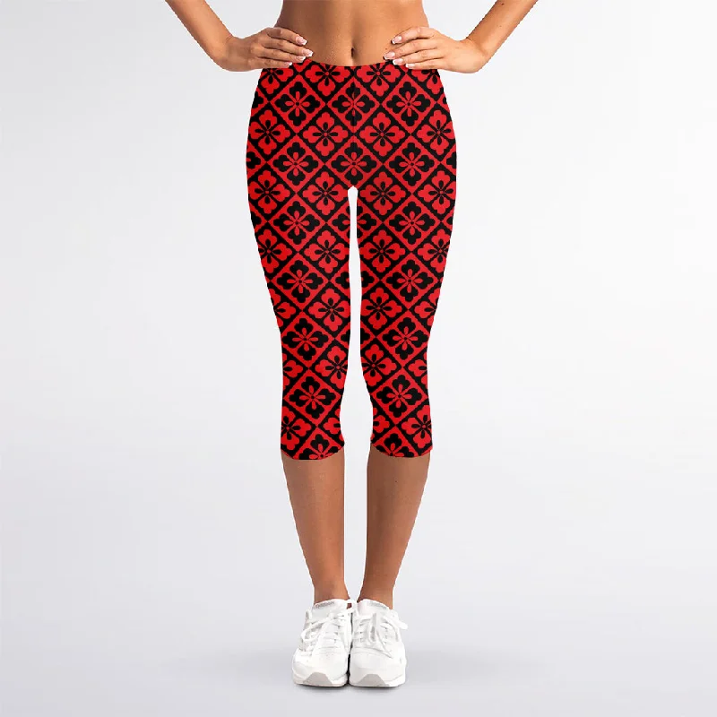 Red And Black Japanese Pattern Print Women's Capri Leggings Chic Velvet Soft Leggings