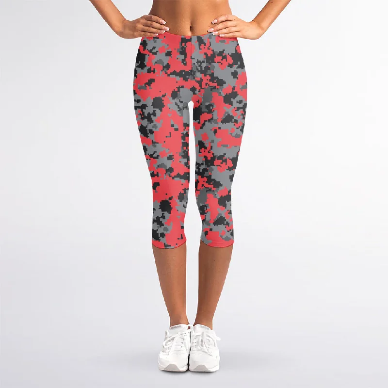 Red And Grey Digital Camo Pattern Print Women's Capri Leggings Trendy Sports Performance Leggings