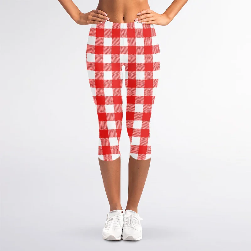 Red And White Buffalo Check Print Women's Capri Leggings Elegant Casual Fit Leggings