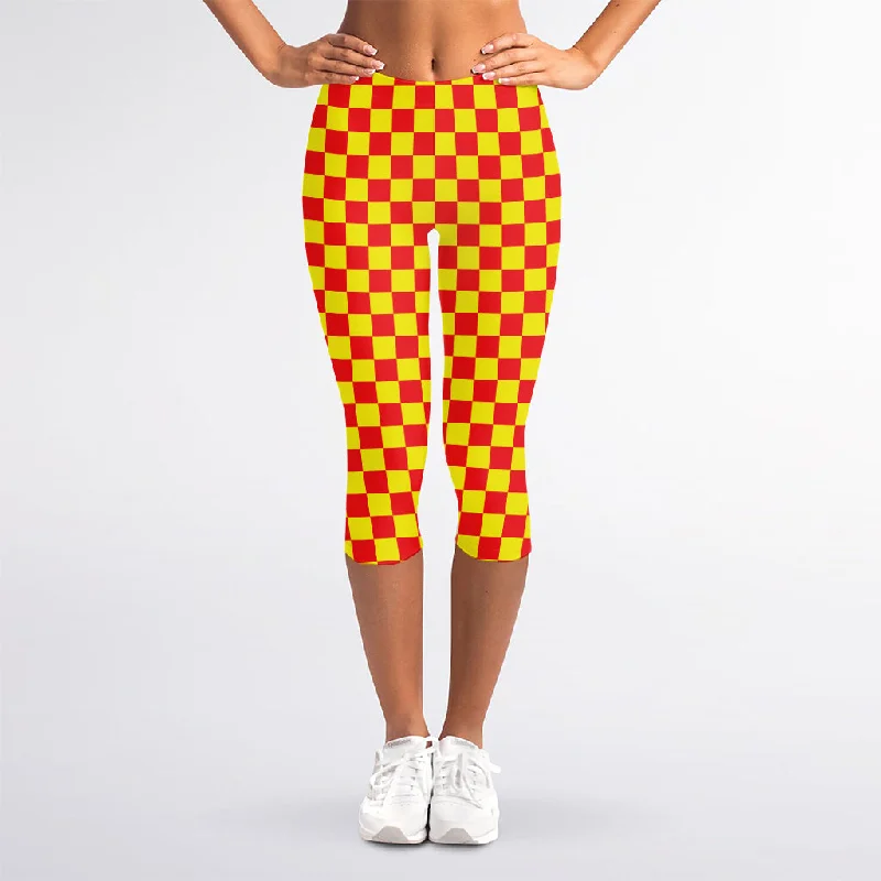 Red And Yellow Checkered Pattern Print Women's Capri Leggings Trendy Spandex Leggings