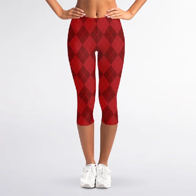 Red Argyle Pattern Print Women's Capri Leggings Cozy Workout Performance Leggings