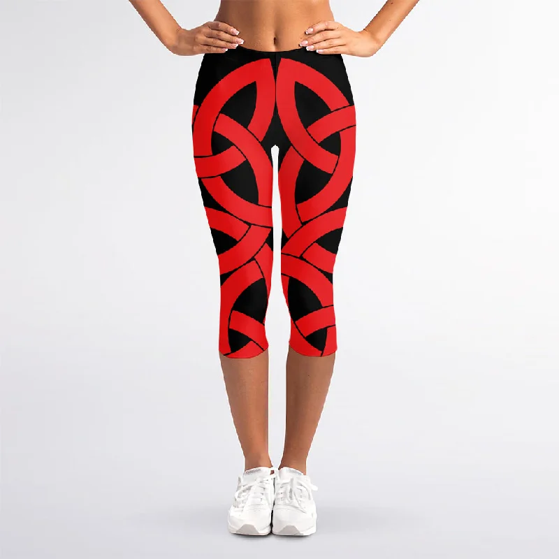 Red Celtic Knot Print Women's Capri Leggings Stylish High-Waisted Leggings