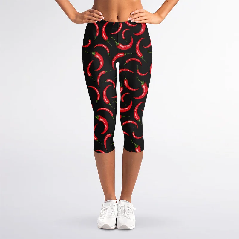 Red Chili Peppers Pattern Print Women's Capri Leggings Fashionable Moisture-Wicking Leggings