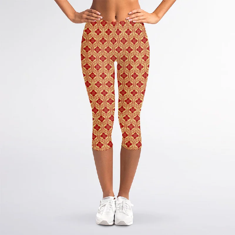 Red Japanese Flower Pattern Print Women's Capri Leggings Stylish Pockets Active Leggings