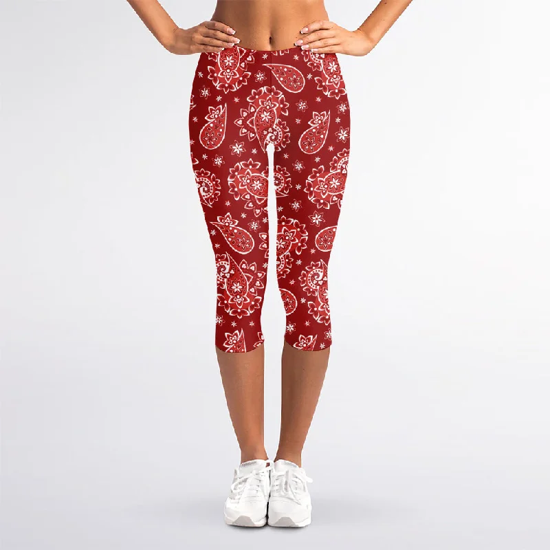 Red Paisley Pattern Print Women's Capri Leggings Cozy Sweat-Wicking Leggings