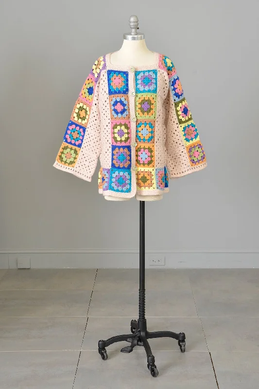 Vintage Hand Knit Crochet Patchwork Granny Squares Cardigan Sweater Solid Print Embellished