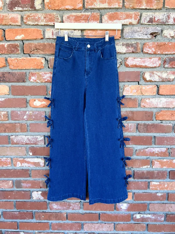 Bow Detail Cropped Mid-Rise Denim Jeans Trendy Classic Fit Jeans
