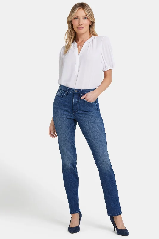 Sheri Slim Jeans In Petite - Moonlight Stylish Relaxed Fit Skinny Jeans