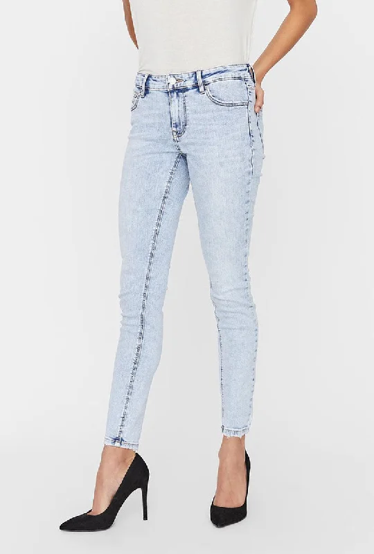 VERO MODA LYDIA SKINNY JEANS Casual Straight-Leg Jeans